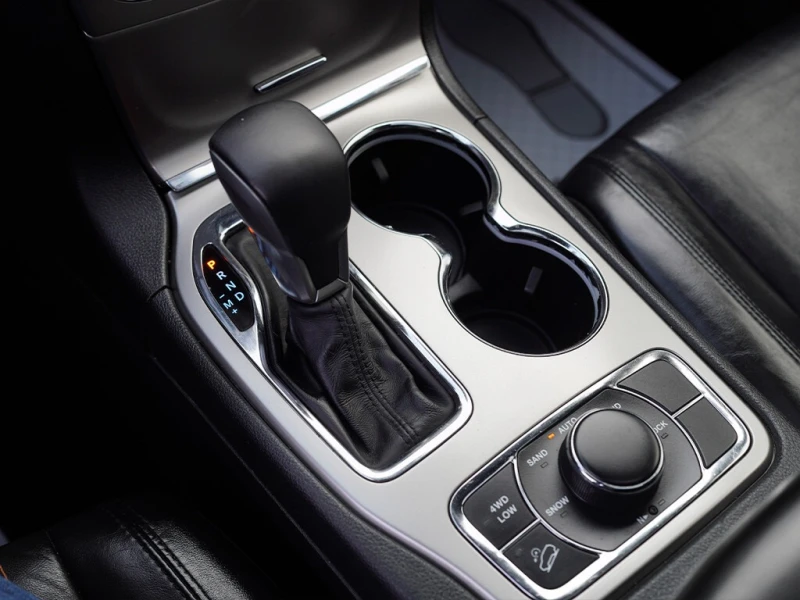 Jeep Grand cherokee Limited 4x4 С РЕГИСТРАЦИЯ & АВТОКРЕДИТ, снимка 12 - Автомобили и джипове - 53515678