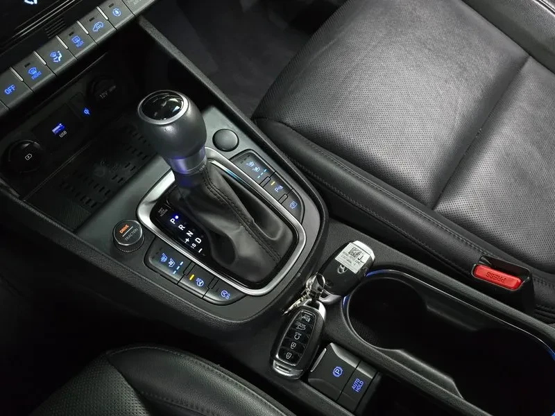Hyundai Kona Gasoline 1.6 Turbo 2Wd Inspiration, снимка 9 - Автомобили и джипове - 54998429