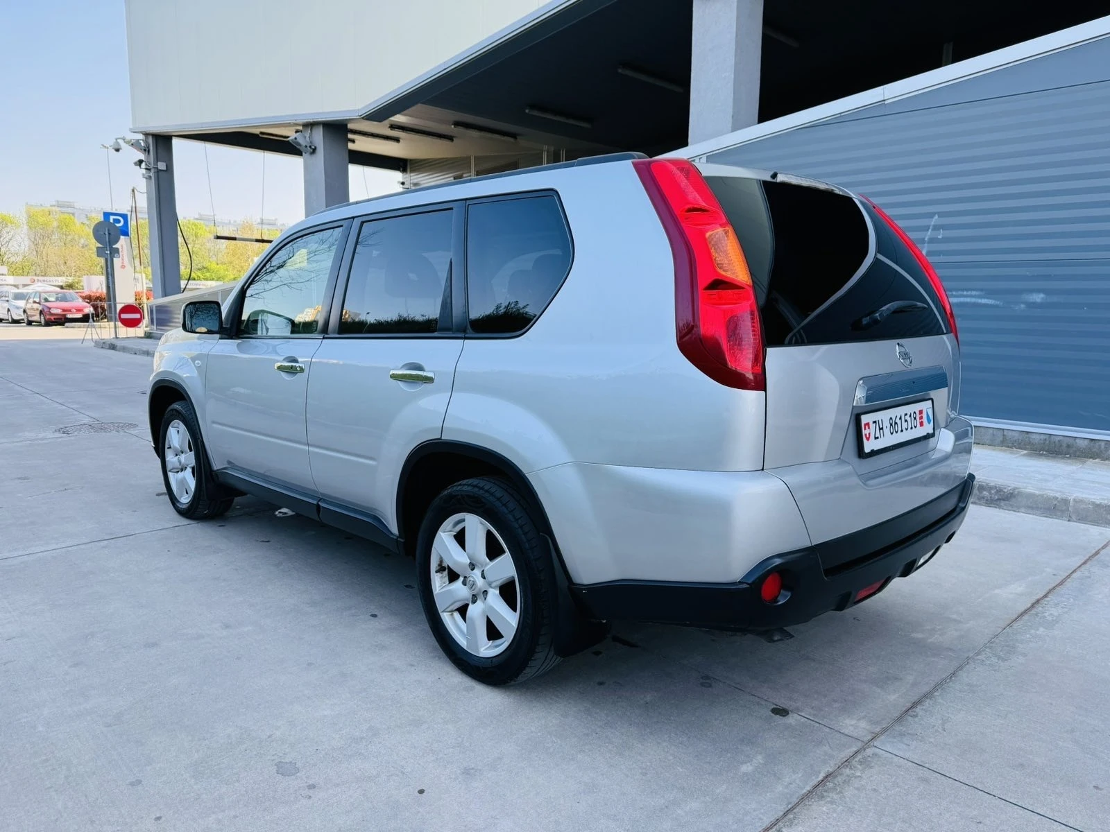 Nissan X-trail 2.5i Automat Swiss - изображение 6