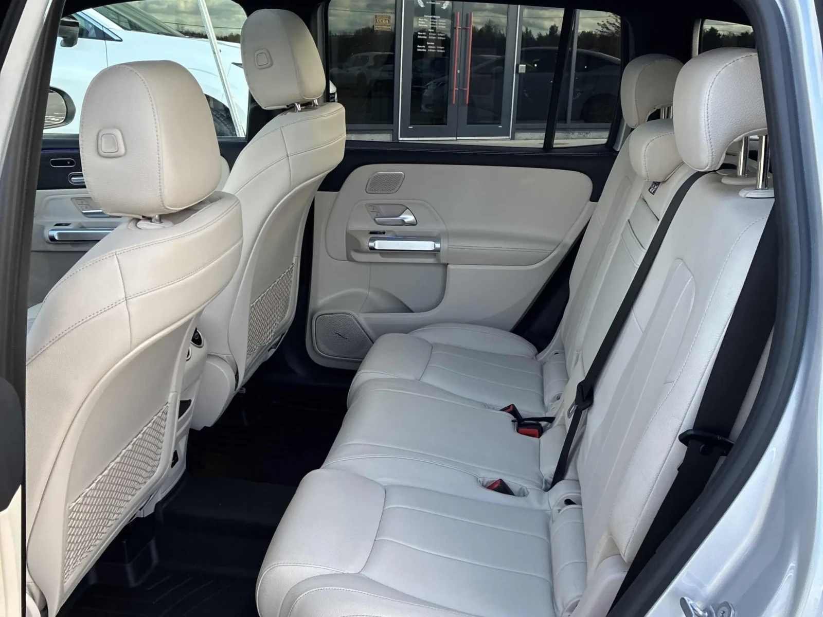 Mercedes-Benz GLB GLB 250 4MATIC SUV CARFAX    | Mobile.bg   12