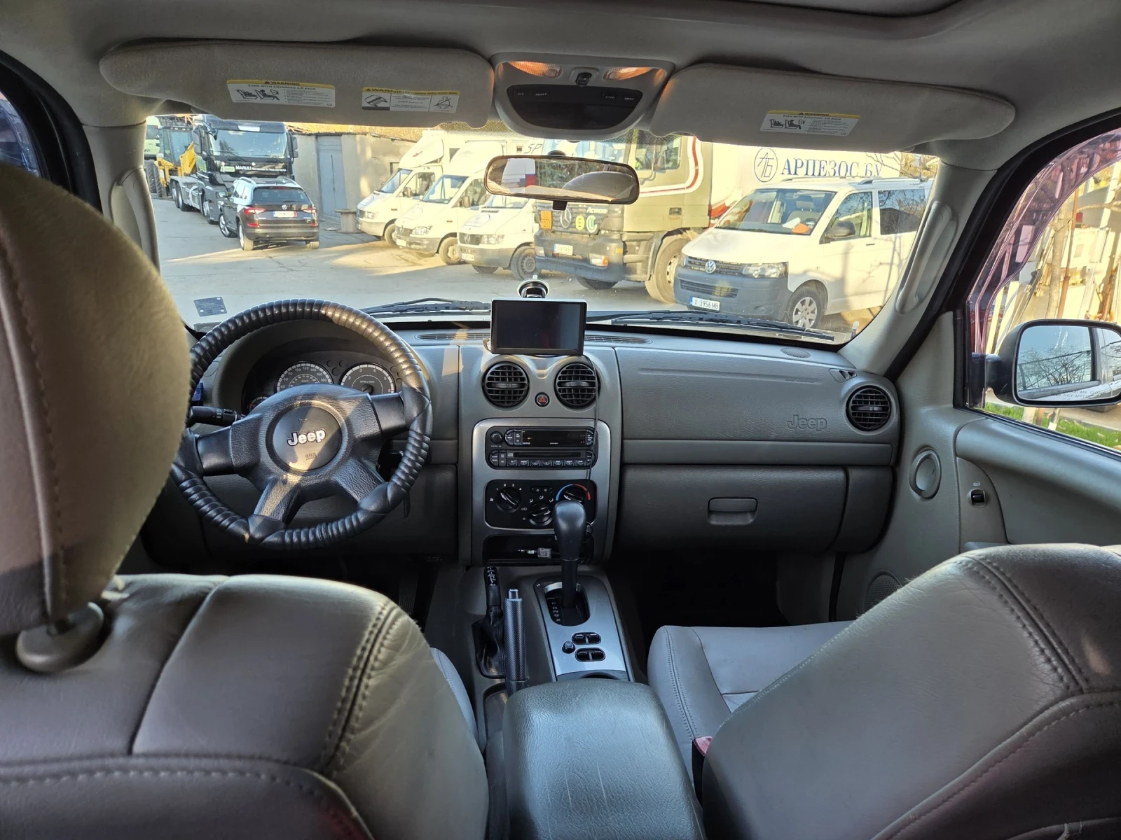 Jeep Cherokee 3.7 | Mobile.bg � ����������� 9