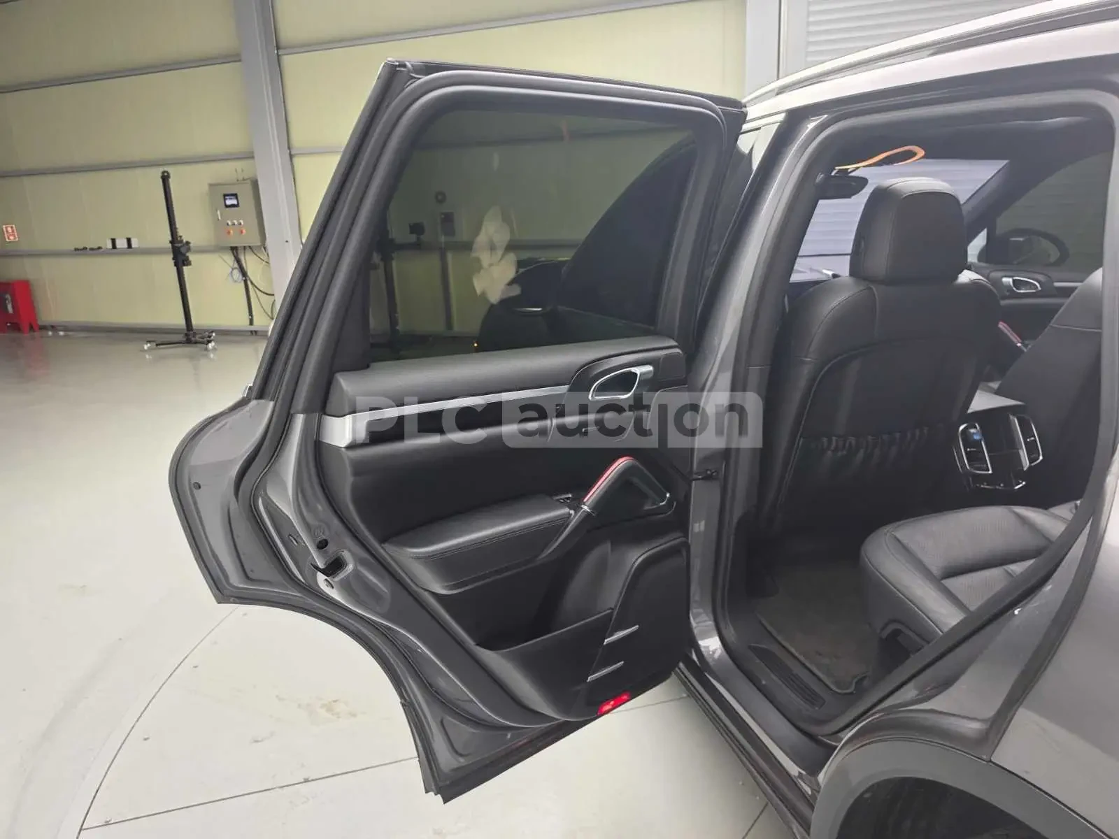 Porsche Cayenne AWD V6| KAMERA| PANO| ������� | Mobile.bg � ����������� 11