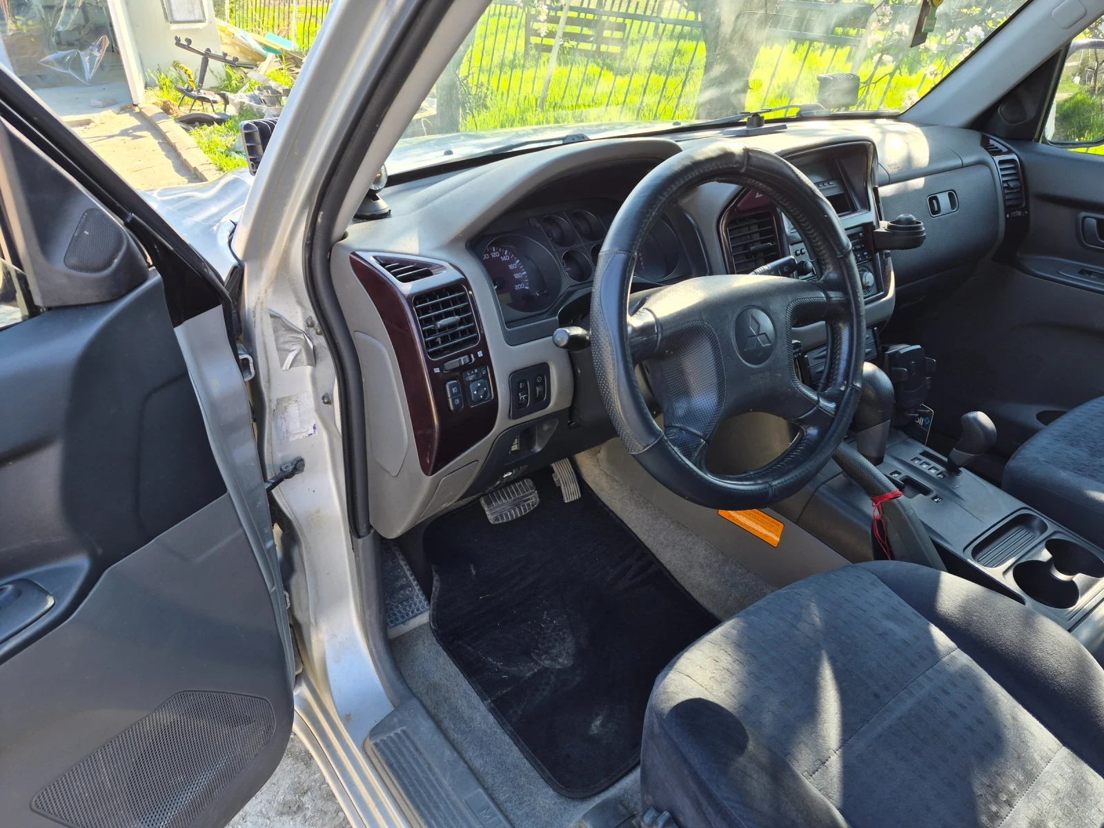 Mitsubishi Pajero 3.2 DID, снимка 6 - Автомобили и джипове - 54429284