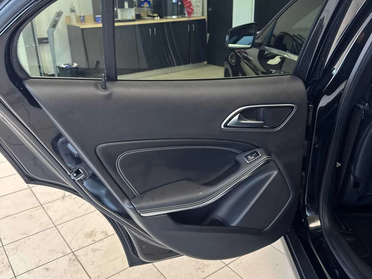 Mercedes-Benz GLA 250 4MATIC* PANORAMA* ��������*  | Mobile.bg � ����������� 14