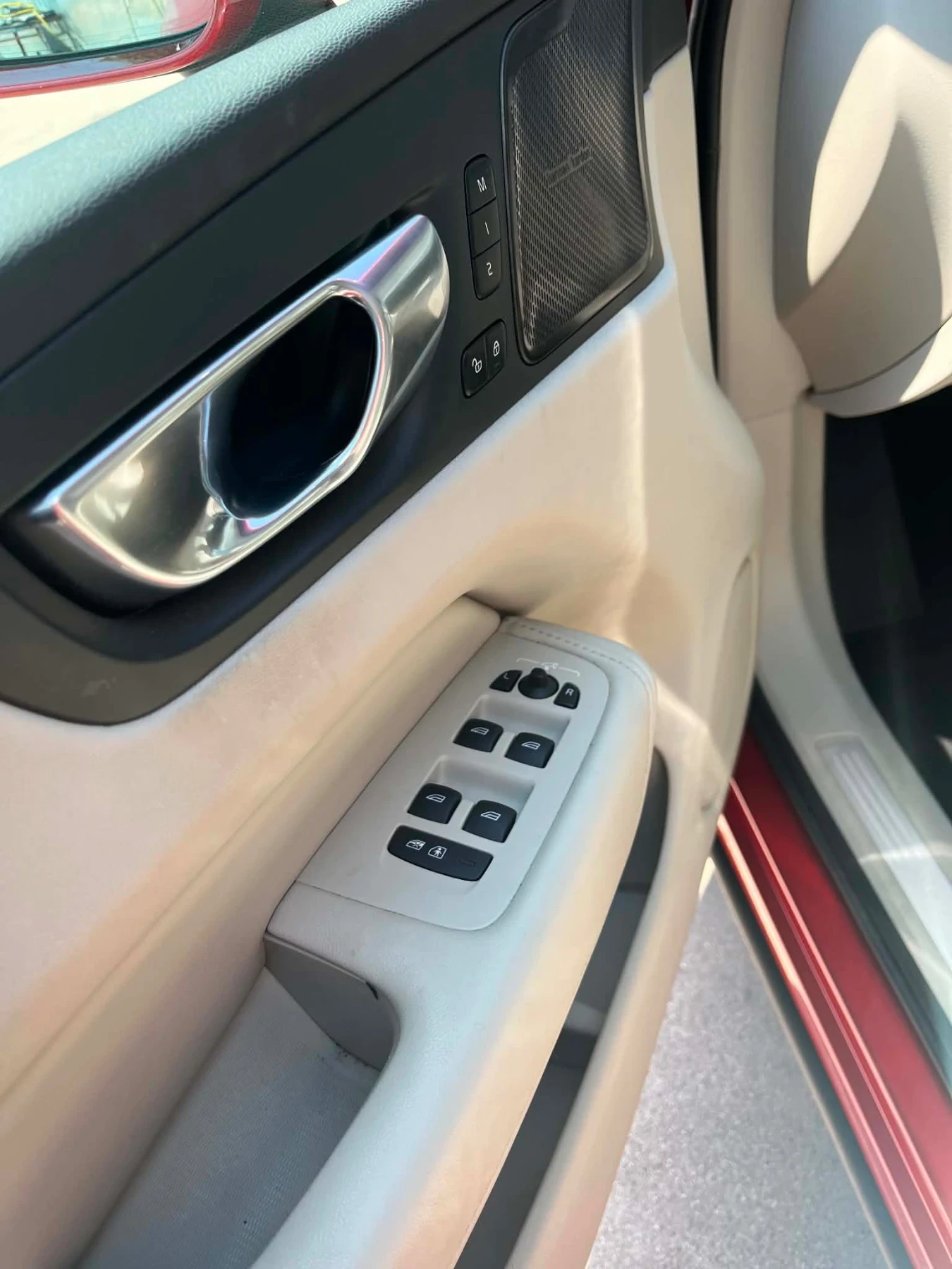 Volvo XC60 ULTIMATE BRIGHT, снимка 8 - Автомобили и джипове - 54803980