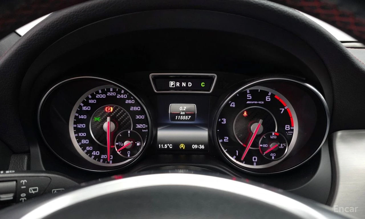 Mercedes-Benz GLA 45 AMG 4MATIC* КАМЕРА* ПОДГРЕВ* КОЖА* , снимка 7 - Автомобили и джипове - 54996270