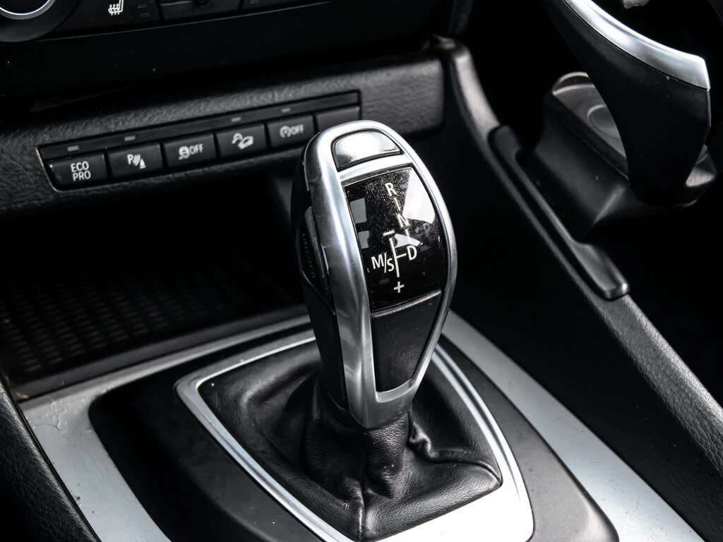 BMW X1 XDRIVE/ ПОДГРЕВИ / ПАНОРАМА / ОТ ПРЕДСТАВИТЕЛСТВО, снимка 10 - Автомобили и джипове - 55017197