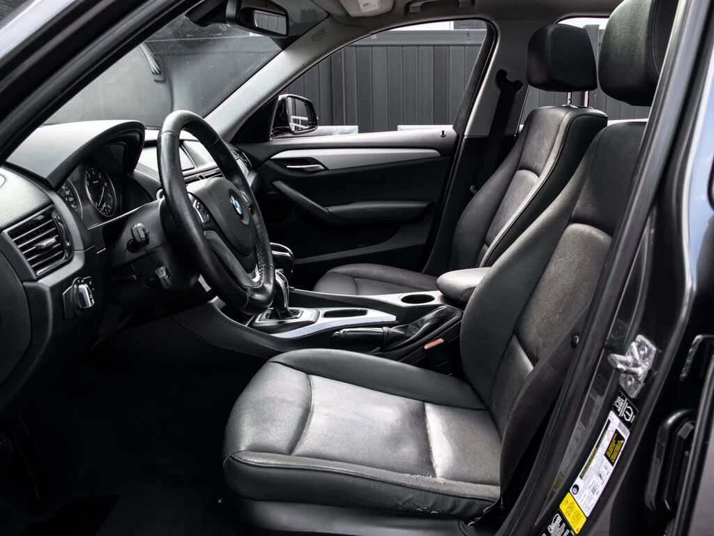 BMW X1 XDRIVE/ ПОДГРЕВИ / ПАНОРАМА / ОТ ПРЕДСТАВИТЕЛСТВО, снимка 7 - Автомобили и джипове - 55017197