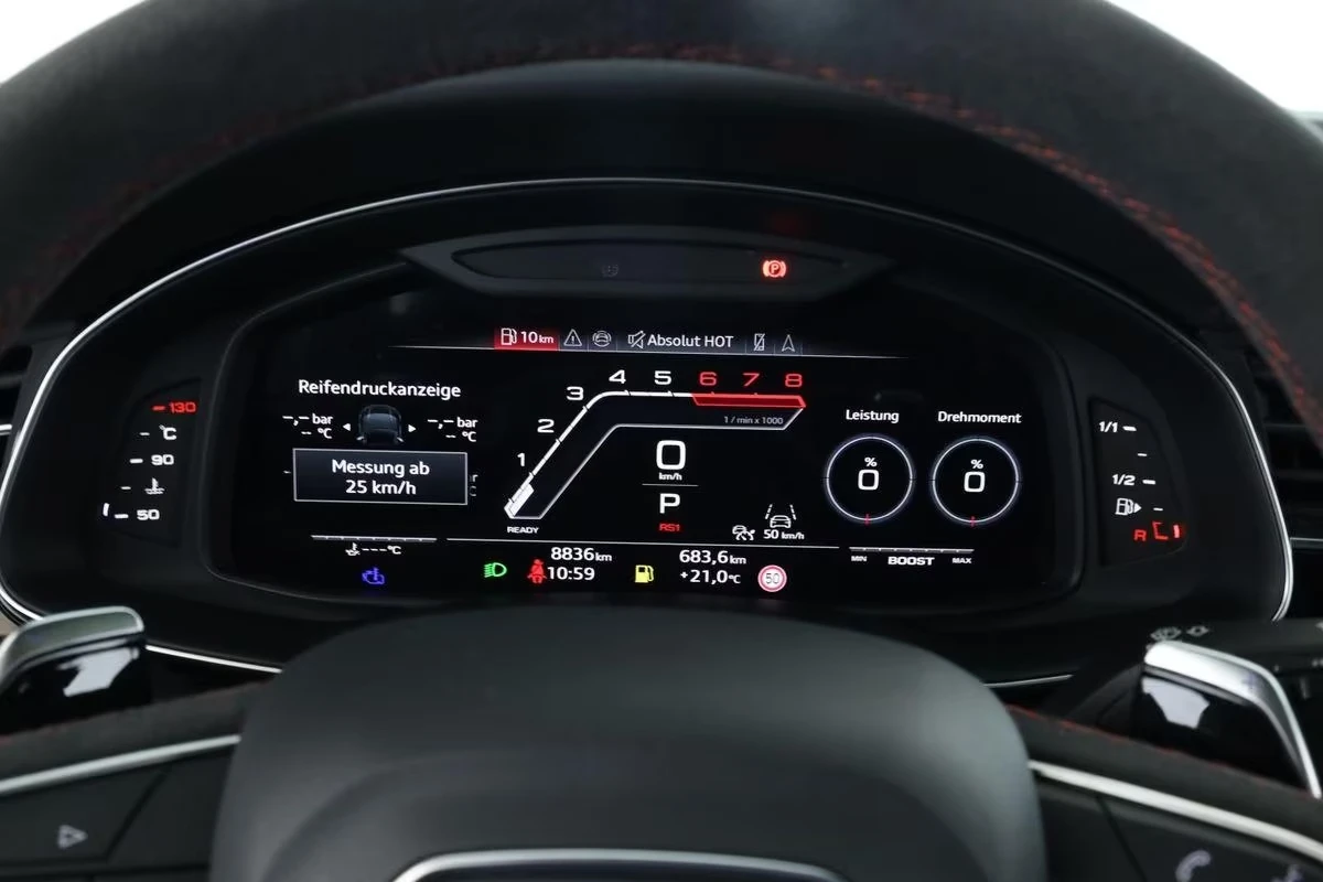 Audi RSQ8 PERFORMANCE / B&O / CERAMIC / HD MATRIX / PANO /, снимка 11 - Автомобили и джипове - 55048850