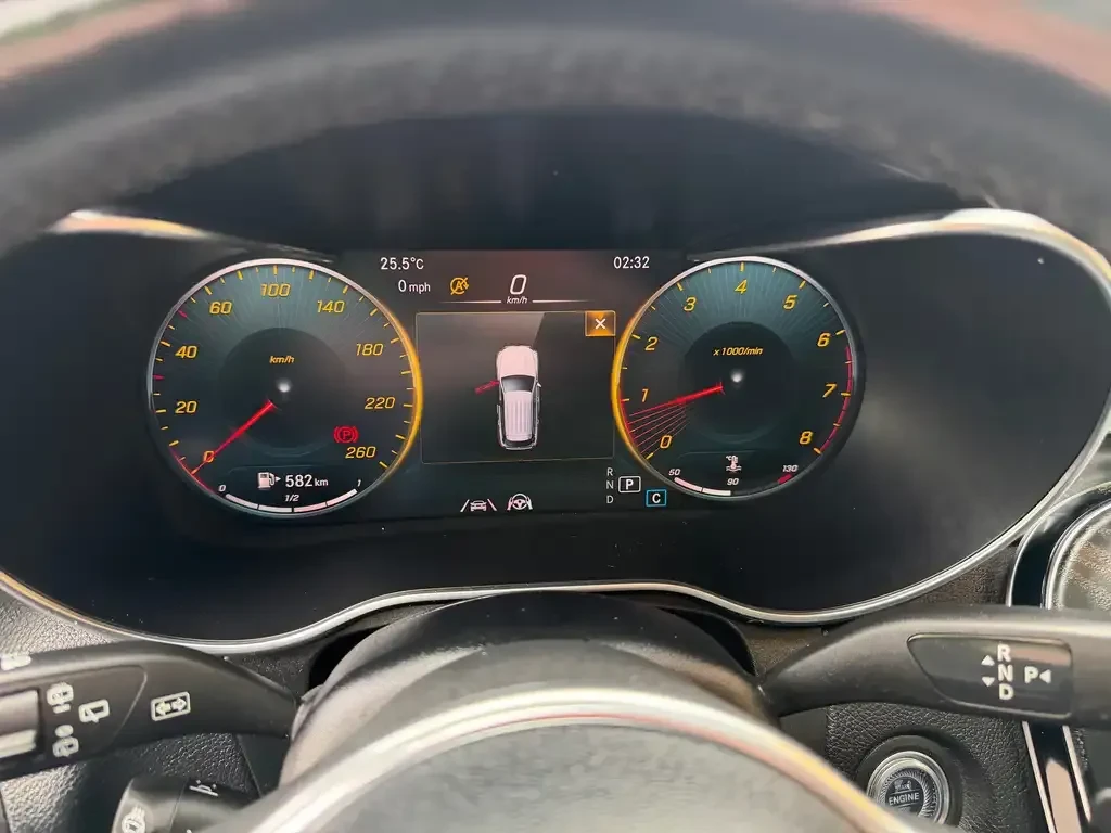 Mercedes-Benz GLC 300 4MATIC AMG, снимка 11 - Автомобили и джипове - 55394883