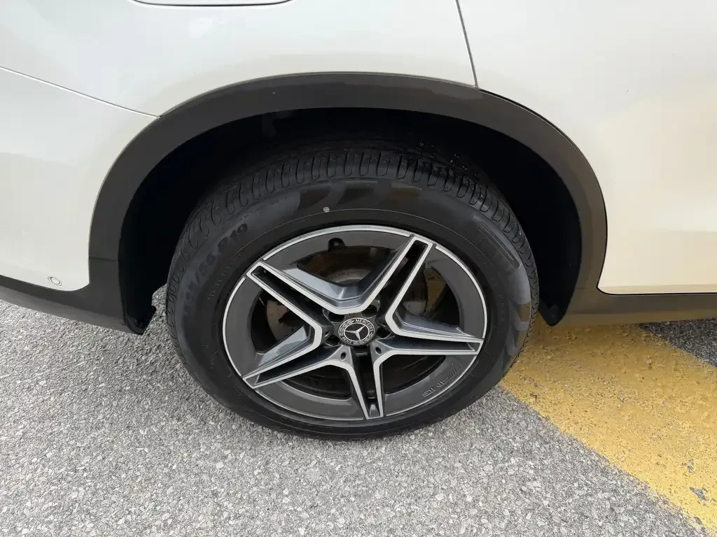 Mercedes-Benz GLC 300 4MATIC AMG, снимка 7 - Автомобили и джипове - 55394883