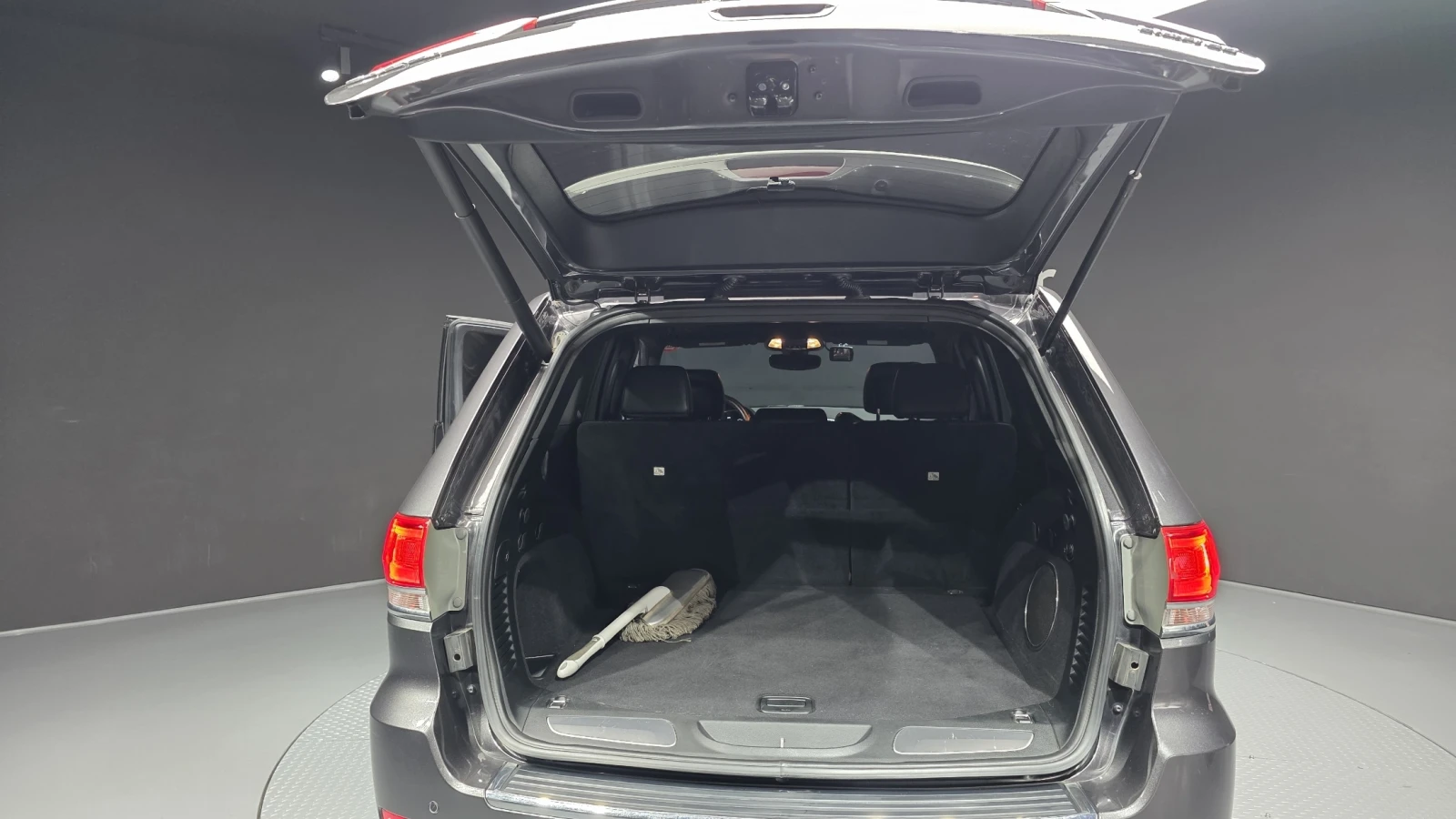 Jeep Grand cherokee LIMITED / 3.6 / ПОДГРЕВИ / ПАНОРАМА / НА ПРУЖИНИ, снимка 16 - Автомобили и джипове - 55525736