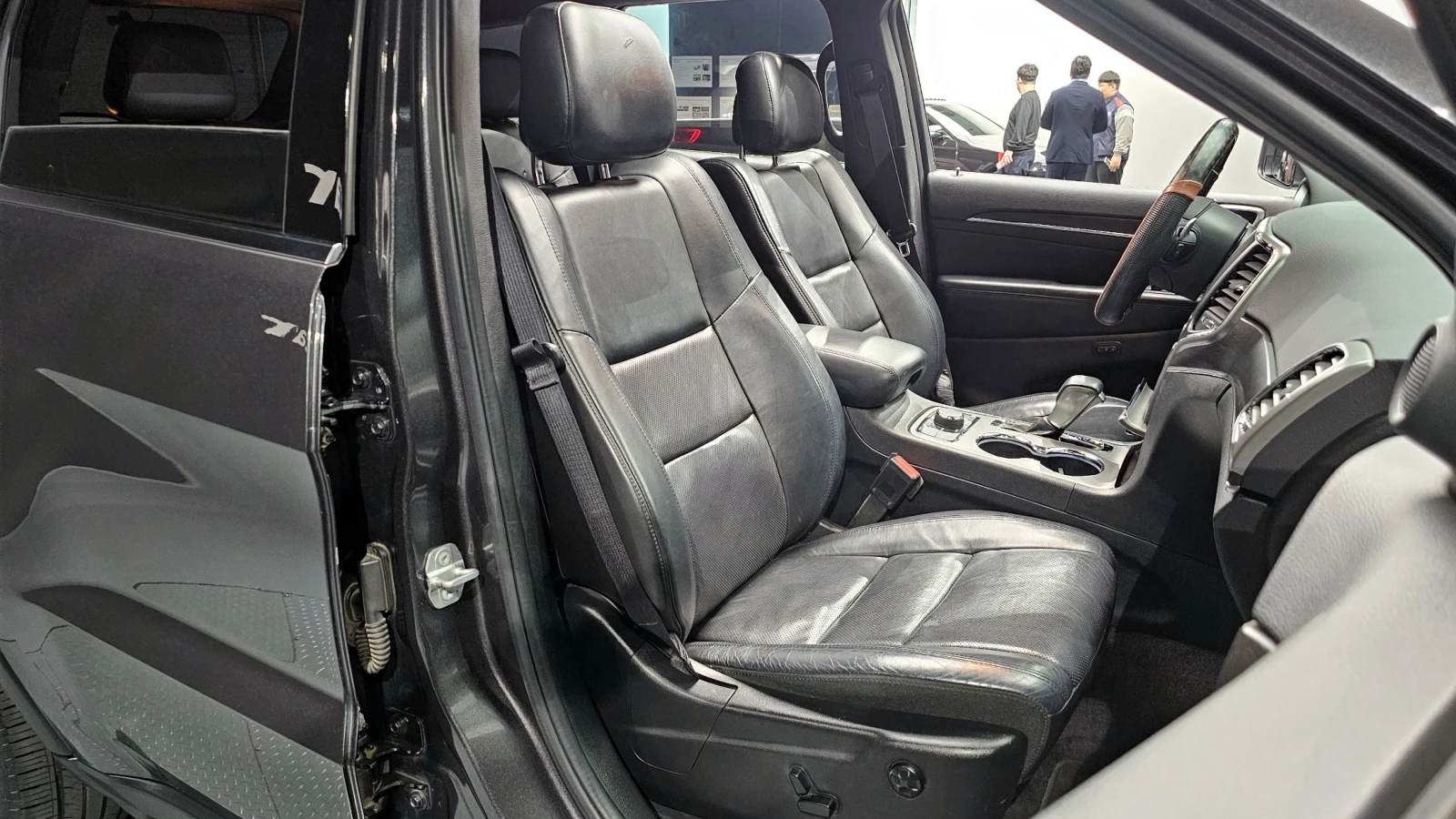 Jeep Grand cherokee LIMITED / 3.6 / ПОДГРЕВИ / ПАНОРАМА / НА ПРУЖИНИ, снимка 11 - Автомобили и джипове - 55525736