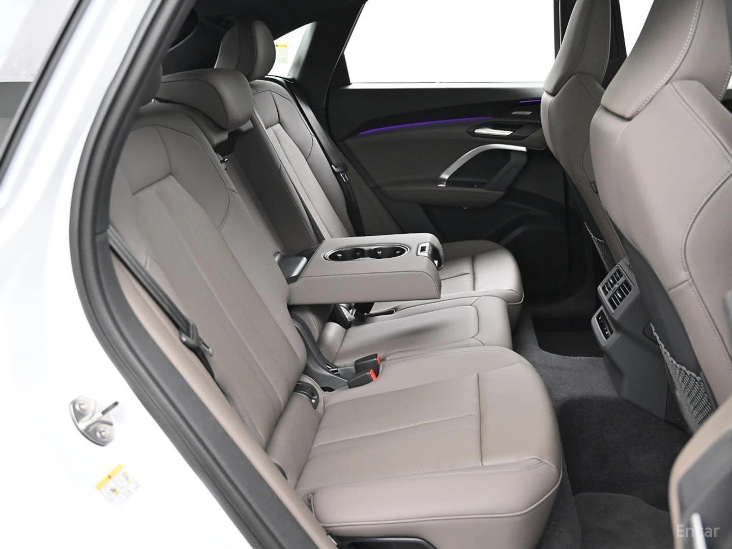 Audi Q5 40TFSI* QUATTRO* S LINE* PANO* ПОДГРЕВ* ОБДУХВАНЕ*, снимка 11 - Автомобили и джипове - 55640346