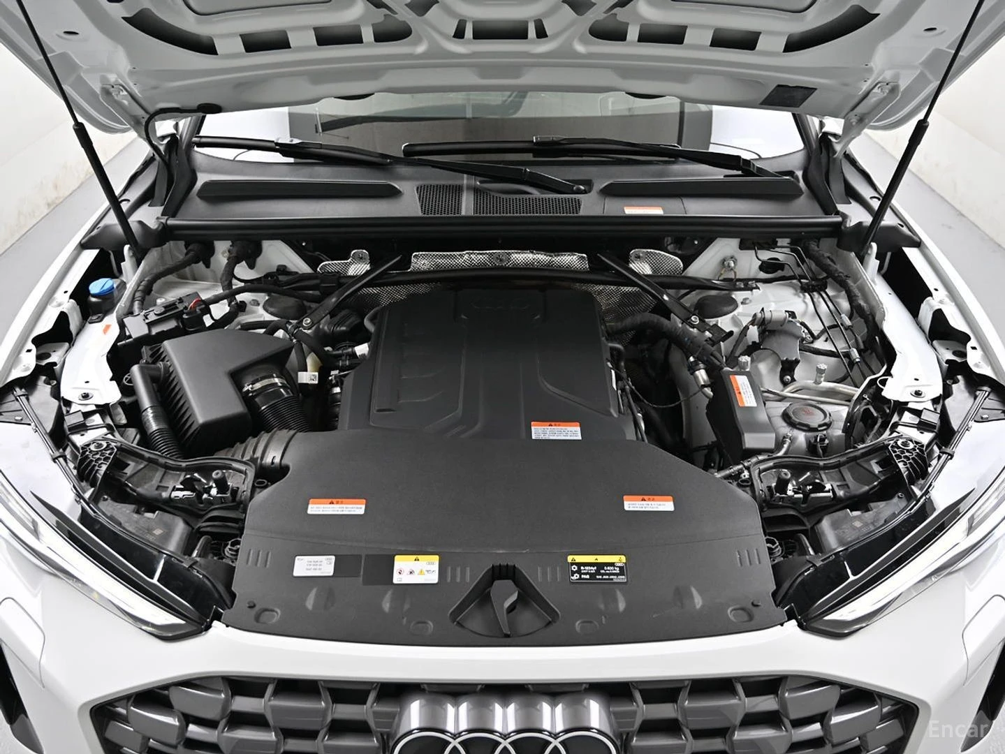 Audi Q5 40TFSI* QUATTRO* S LINE* PANO* ПОДГРЕВ* ОБДУХВАНЕ*, снимка 5 - Автомобили и джипове - 55640346