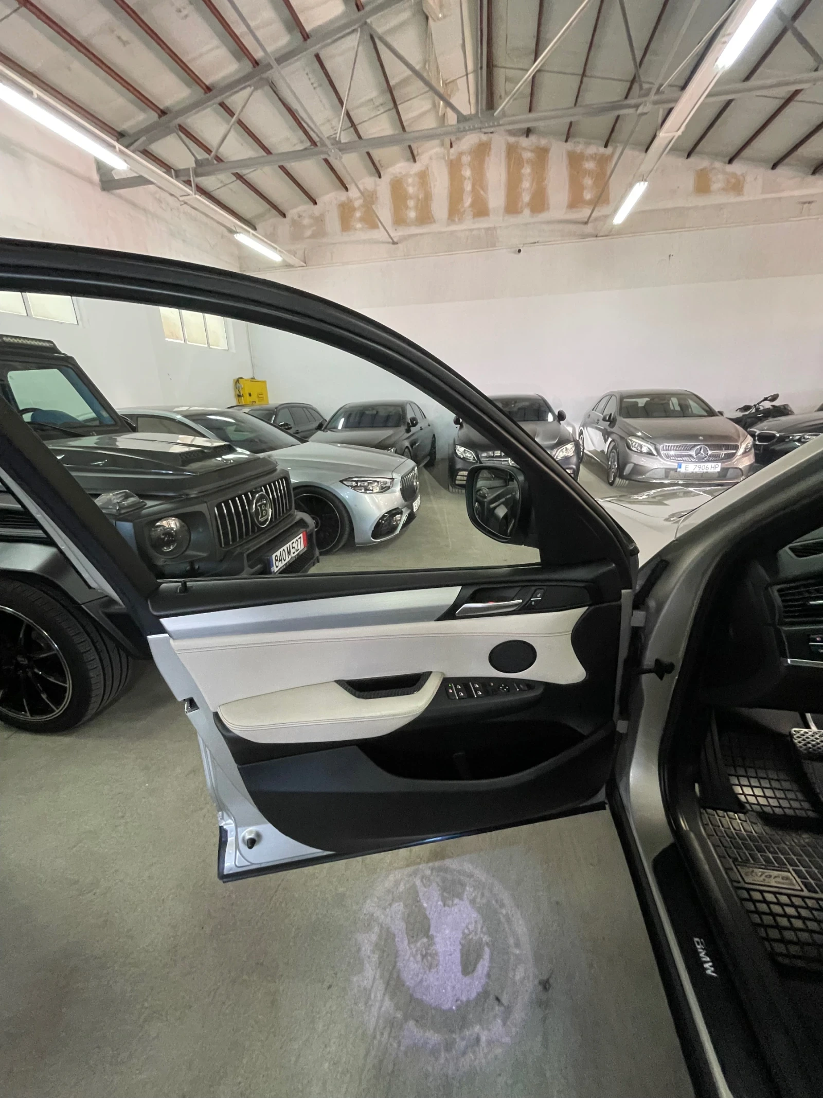 BMW X3 2.0Xdr/Камера/Кожа/ОБСЛУЖЕНА !!!, снимка 16 - Автомобили и джипове - 55961087