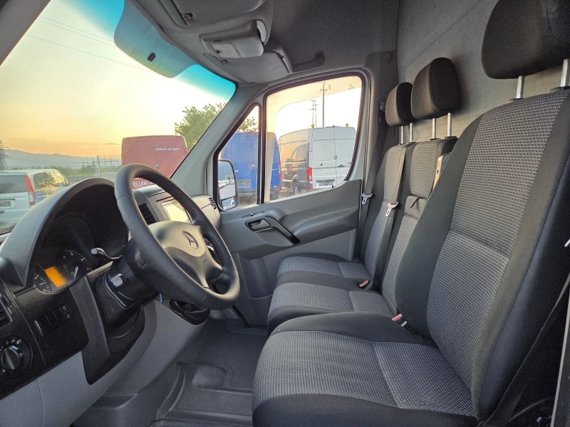 Mercedes-Benz Sprinter 319 КЛИМАТИК, Нави, Темпомат, снимка 9 - Бусове и автобуси - 50744797