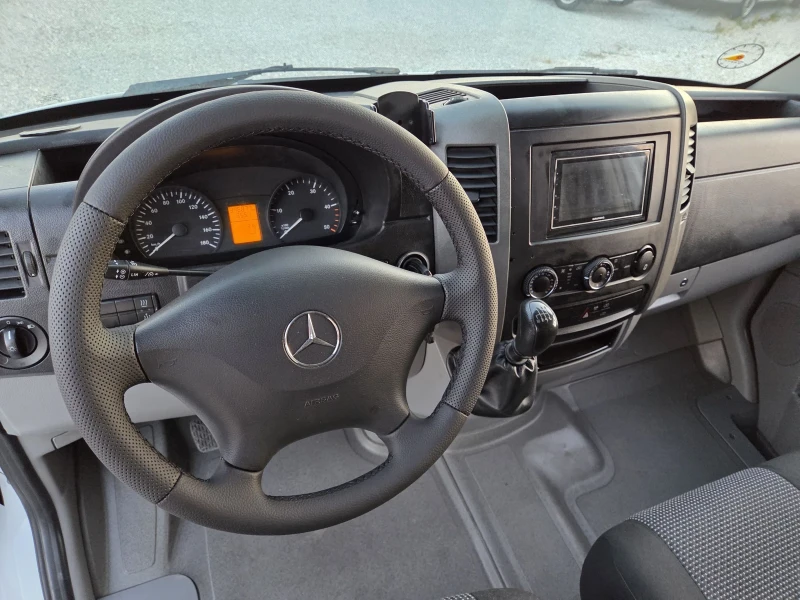 Mercedes-Benz Sprinter 319 КЛИМАТИК, Нави, Темпомат, снимка 10 - Бусове и автобуси - 50744797