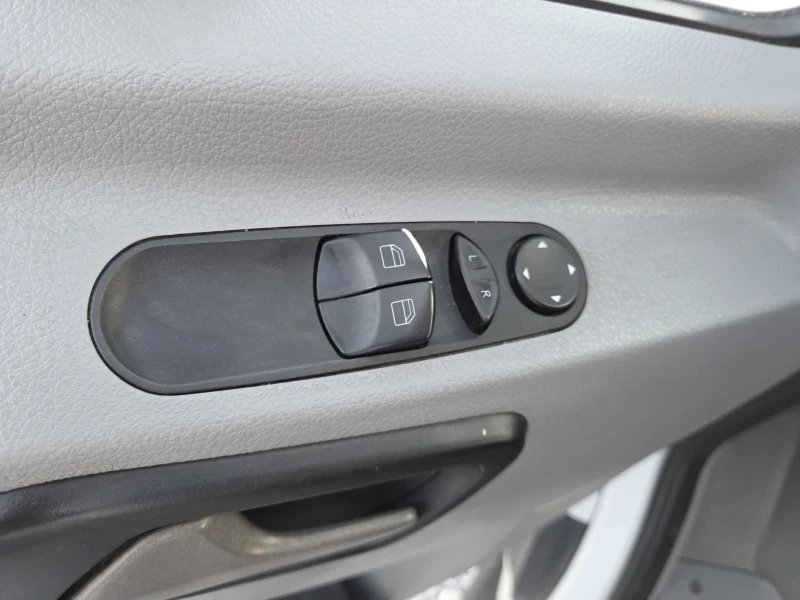 Mercedes-Benz Sprinter 319 КЛИМАТИК, Нави, Темпомат, снимка 12 - Бусове и автобуси - 50744797