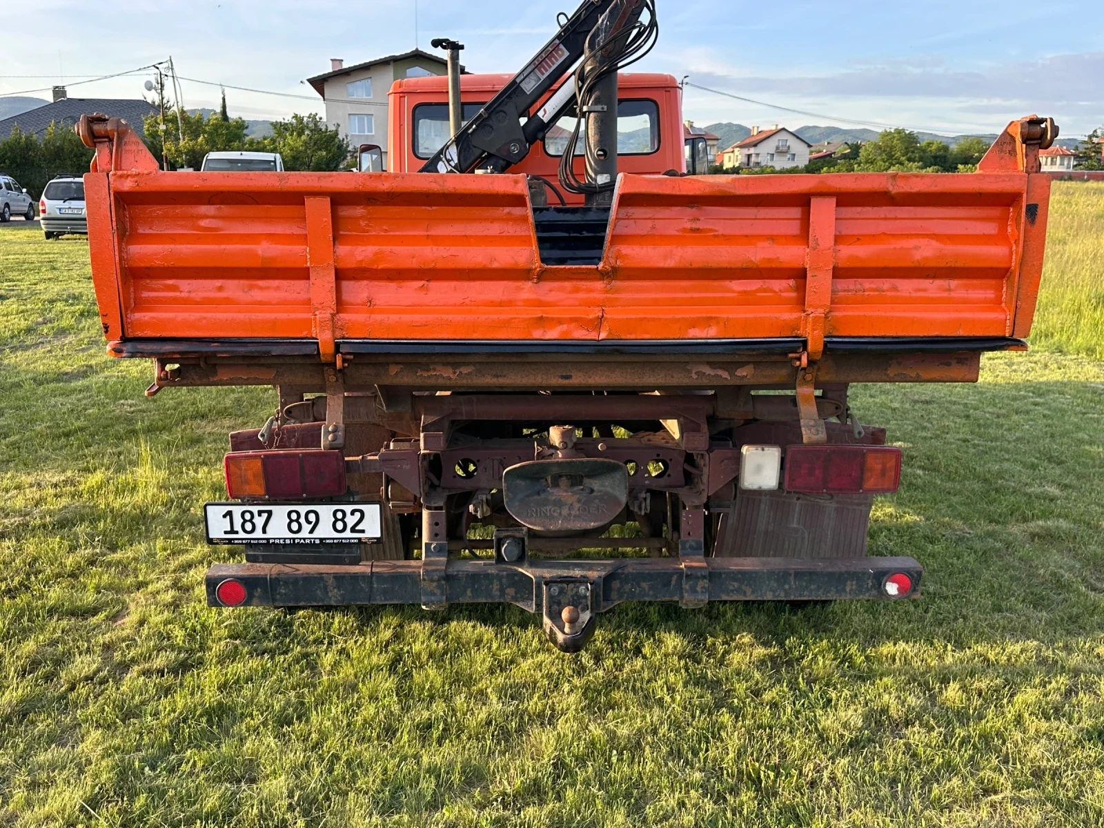 Mercedes-Benz 809 Самосвал с Кран, снимка 15 - Камиони - 54681351