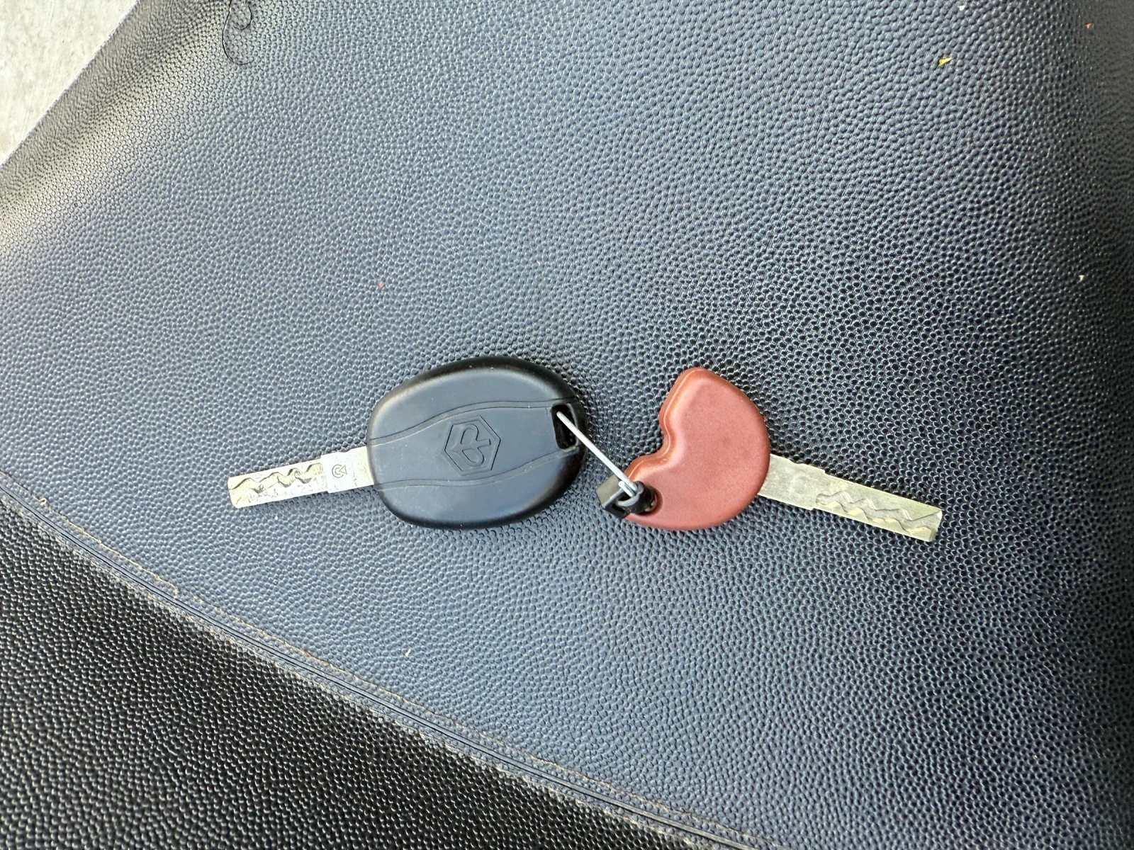 Piaggio Mp3 | Mobile.bg   11