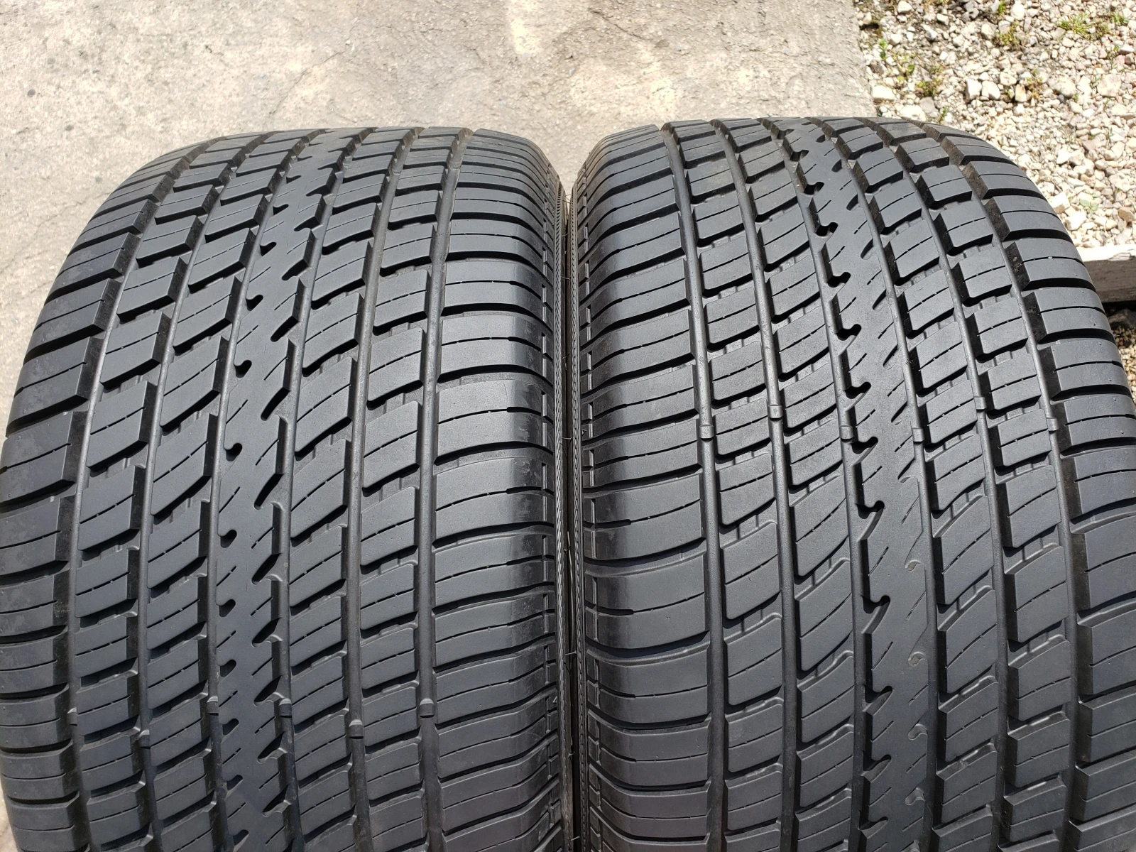 Гуми Летни 295/50R15, снимка 2 - Гуми и джанти - 54582036