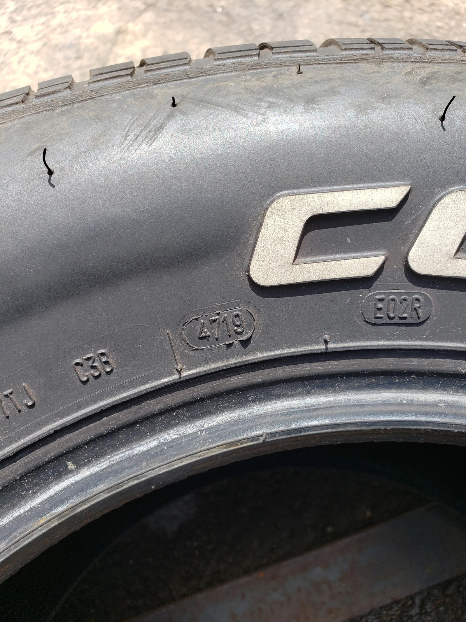 Гуми Летни 295/50R15, снимка 7 - Гуми и джанти - 54582036
