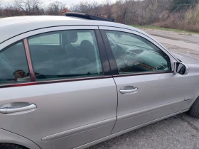 Mercedes-Benz E 220, снимка 13