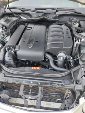 Mercedes-Benz E 220, снимка 9