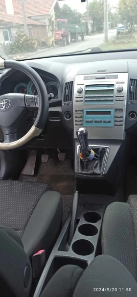 Toyota Corolla verso, снимка 10