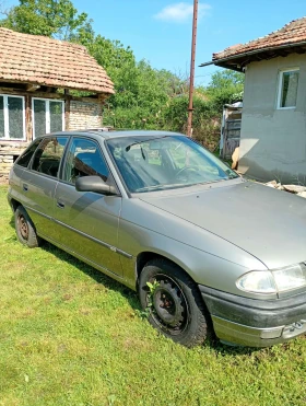 ������ Opel Astra
