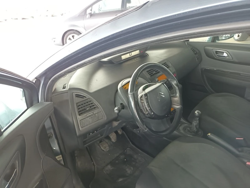 Citroen C4 1.6-HDI EXCLISIVE, снимка 9 - Автомобили и джипове - 47050498