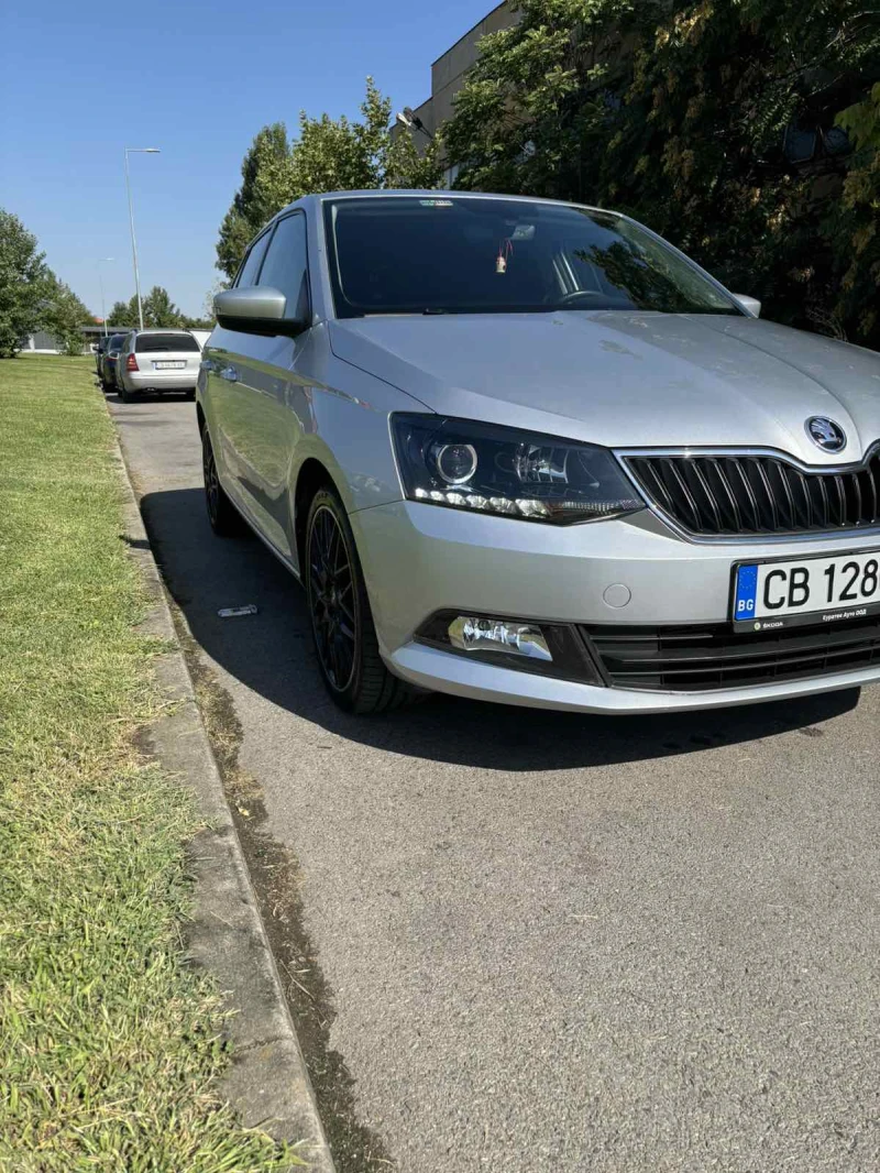 Skoda Fabia, снимка 2 - Автомобили и джипове - 47043691