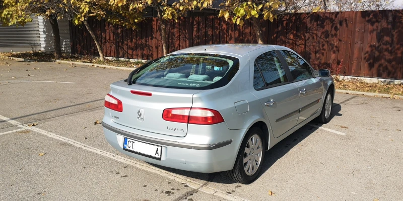 Renault Laguna Газов инжекцион, снимка 4 - Автомобили и джипове - 47805359