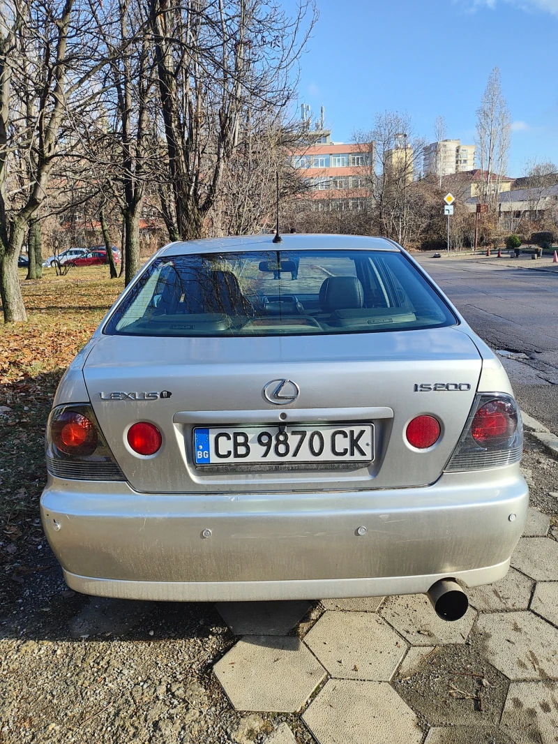 Lexus IS 200 2.0, снимка 3 - Автомобили и джипове - 48283367