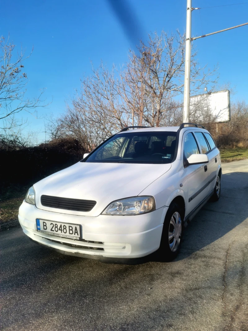 Opel Astra, снимка 1 - Автомобили и джипове - 48611580