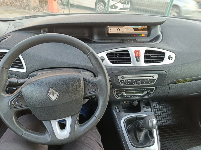 Renault Scenic 1.5 BARTER 110, снимка 12 - Автомобили и джипове - 49408876