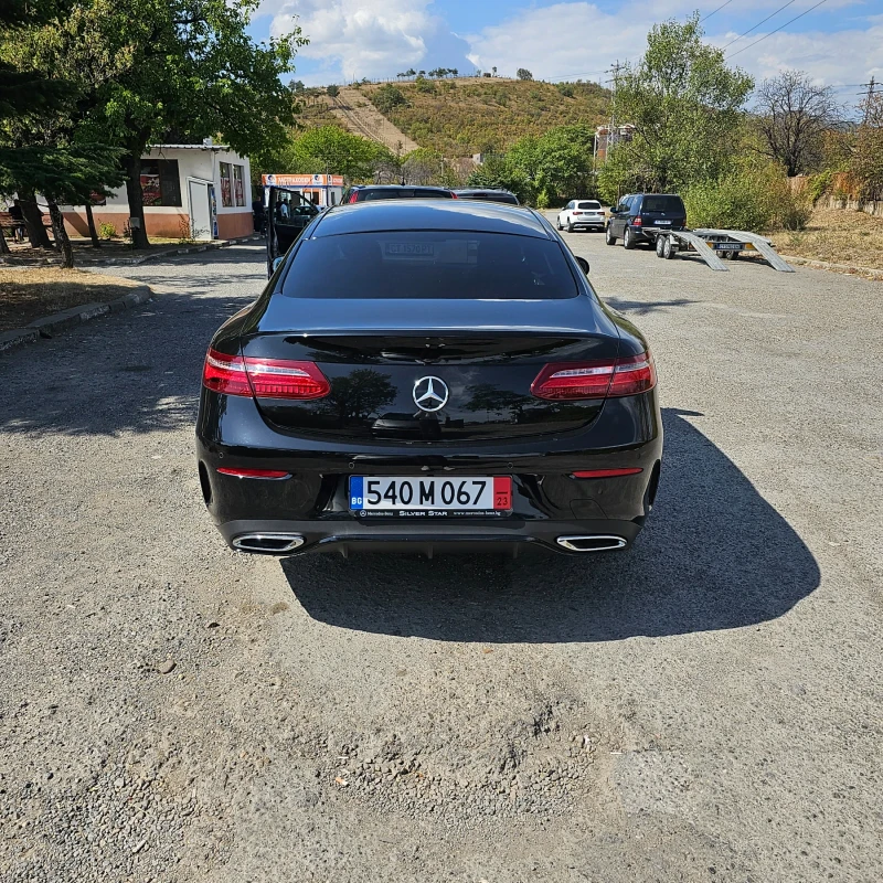 Mercedes-Benz E 220 AMG/4Matic/Burmester, снимка 9 - Автомобили и джипове - 51461913