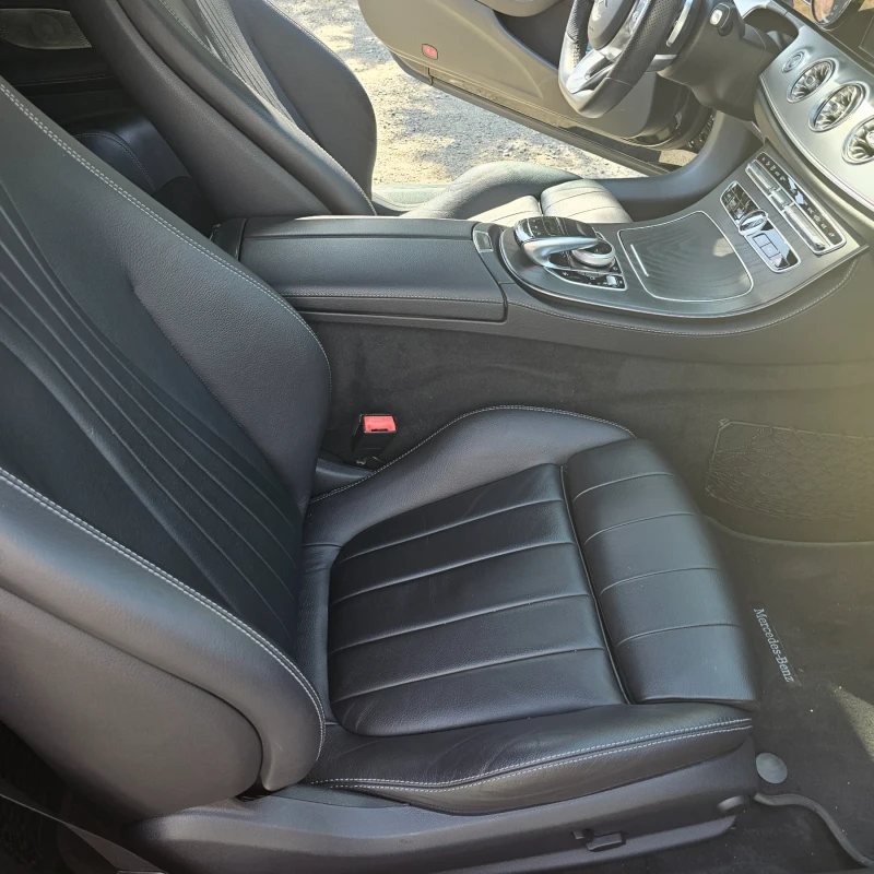 Mercedes-Benz E 220 AMG/4Matic/Burmester, снимка 13 - Автомобили и джипове - 51461913