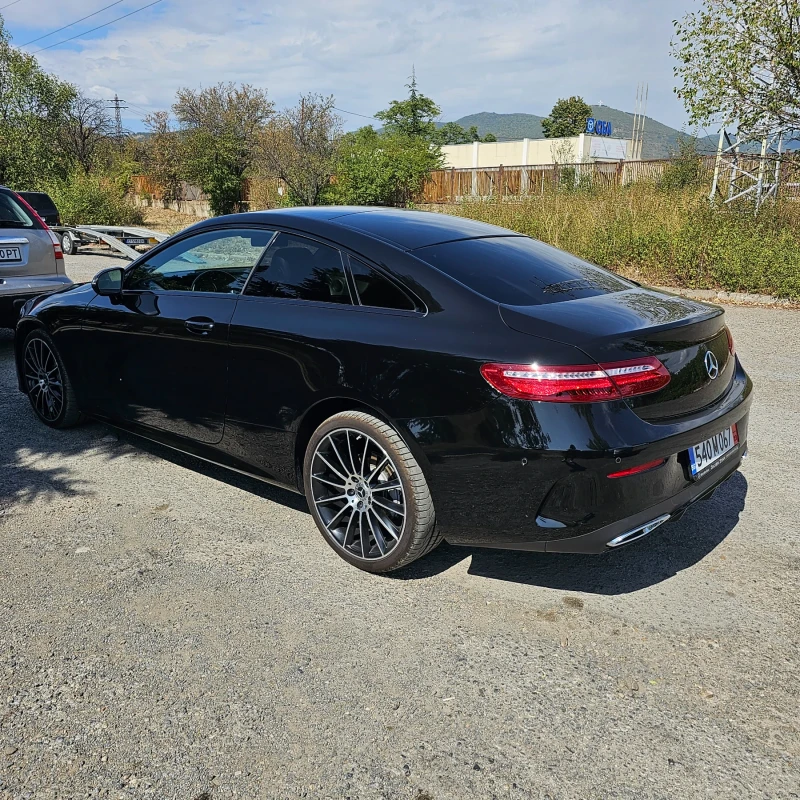 Mercedes-Benz E 220 AMG/4Matic/Burmester, снимка 8 - Автомобили и джипове - 51461913