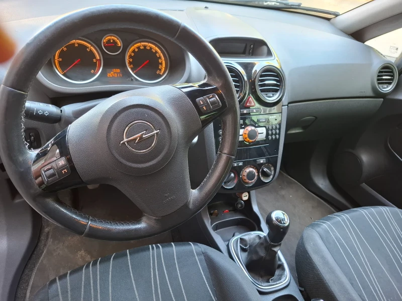 Opel Corsa, снимка 7 - Автомобили и джипове - 51693124