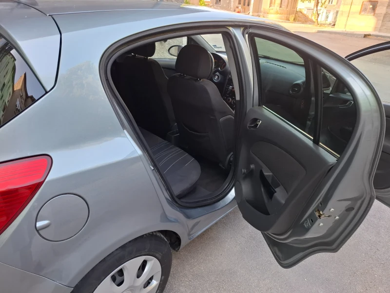 Opel Corsa, снимка 10 - Автомобили и джипове - 51693124
