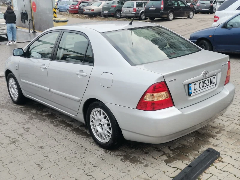 Toyota Corolla 1.4 vvt-i, снимка 3 - Автомобили и джипове - 52324190
