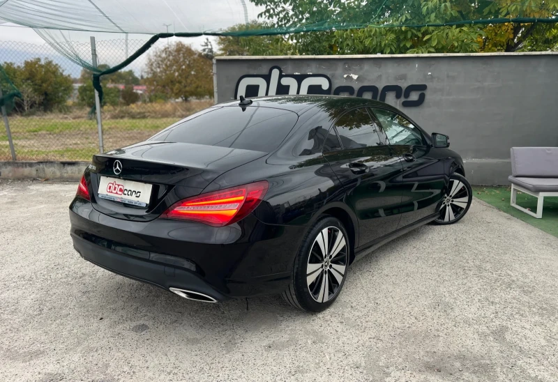 Mercedes-Benz CLA 220 CDI Facelift, снимка 4 - Автомобили и джипове - 52047874