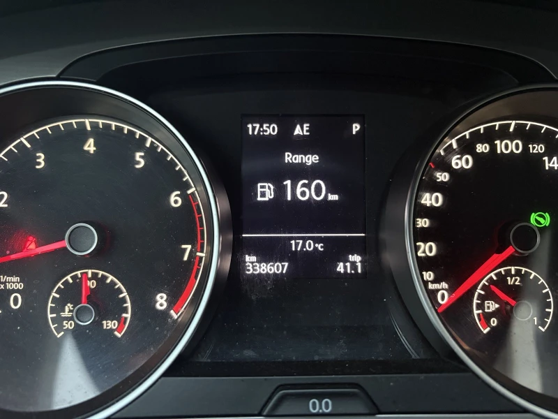 VW Golf 1.8 TSI, снимка 8 - Автомобили и джипове - 52100655