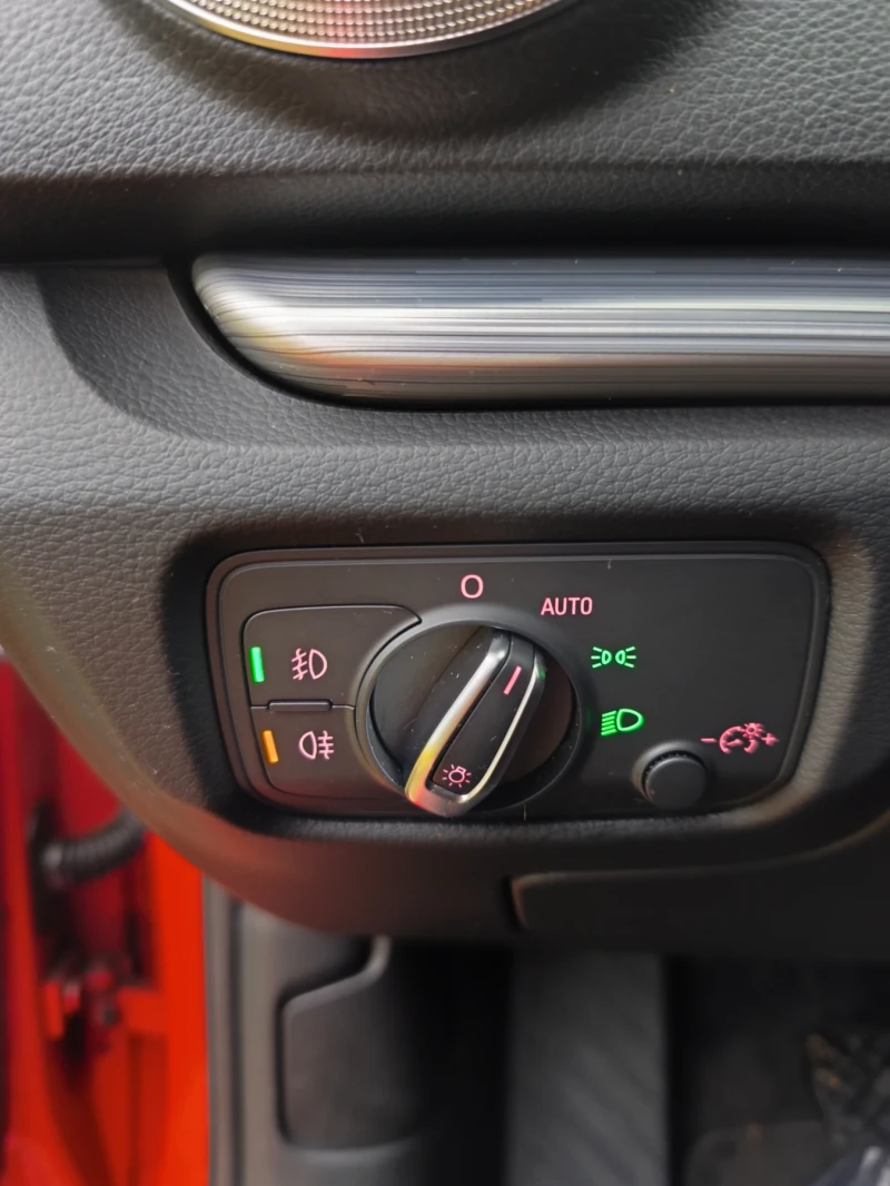 Audi A3 1.6 Ultra SLine , снимка 15 - Автомобили и джипове - 52885414