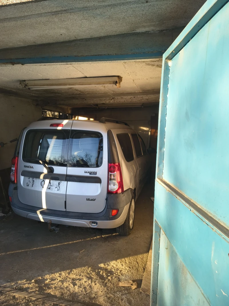 Dacia Logan 1.6 16v 105k, снимка 5 - Автомобили и джипове - 53346514