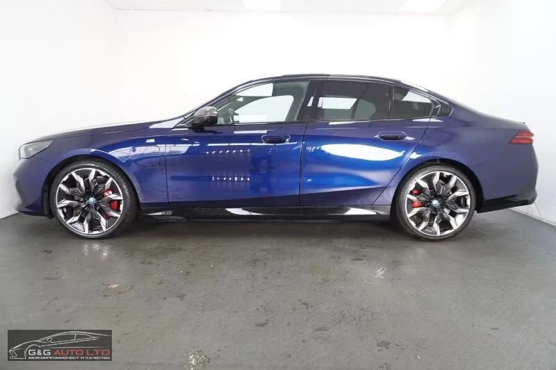 BMW 550 e/xDRIVE/489HP/MSPORTpro/20/360/NAVI/AMBI/915v - изображение 3