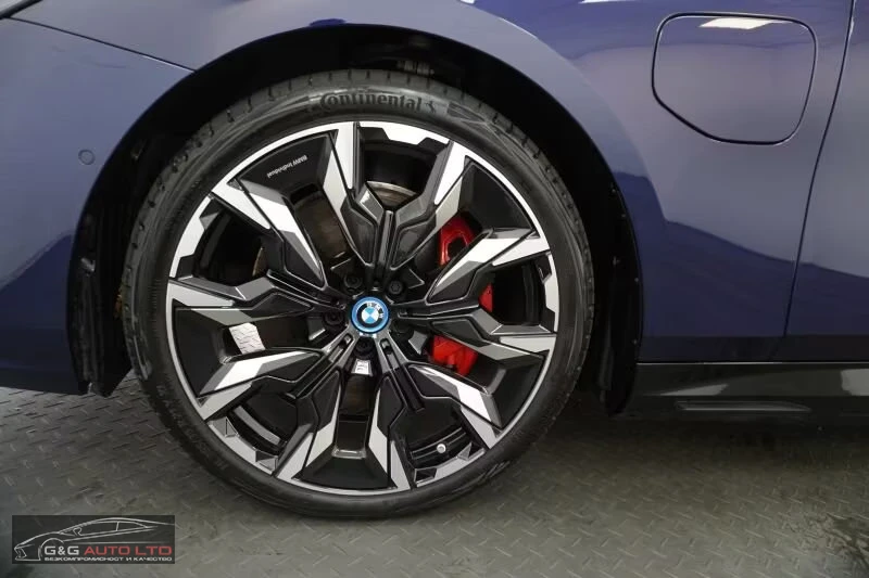 BMW 550 e/xDRIVE/489HP/MSPORTpro/20/360/NAVI/AMBI/915v - изображение 5