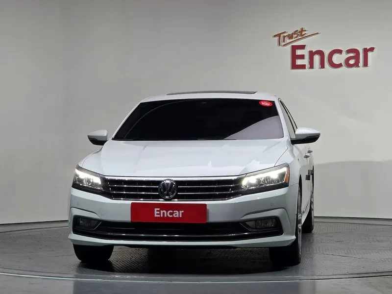 VW Passat 2.0 TSI - САМО 30% АВАНС, снимка 5 - Автомобили и джипове - 56267711